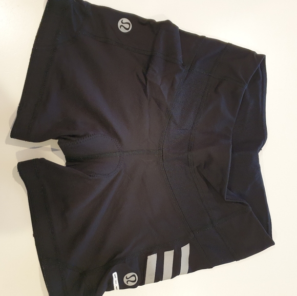lululemon athletica Pants - Spin shorts